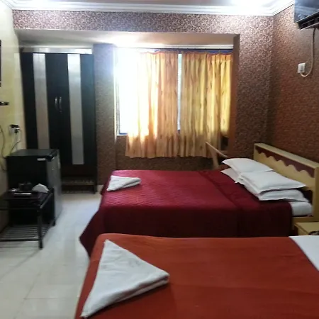 Hotel Sea Sands-3